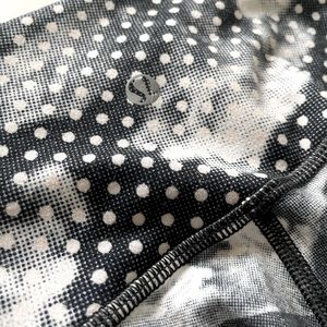 Lulu leggings size 8 super cute roses print